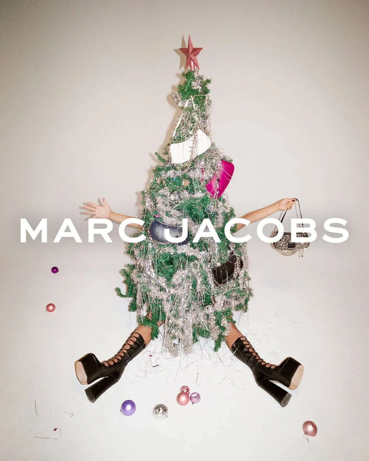Marc Jacobs Extends Warm Holiday Greetings to Fashion Community
