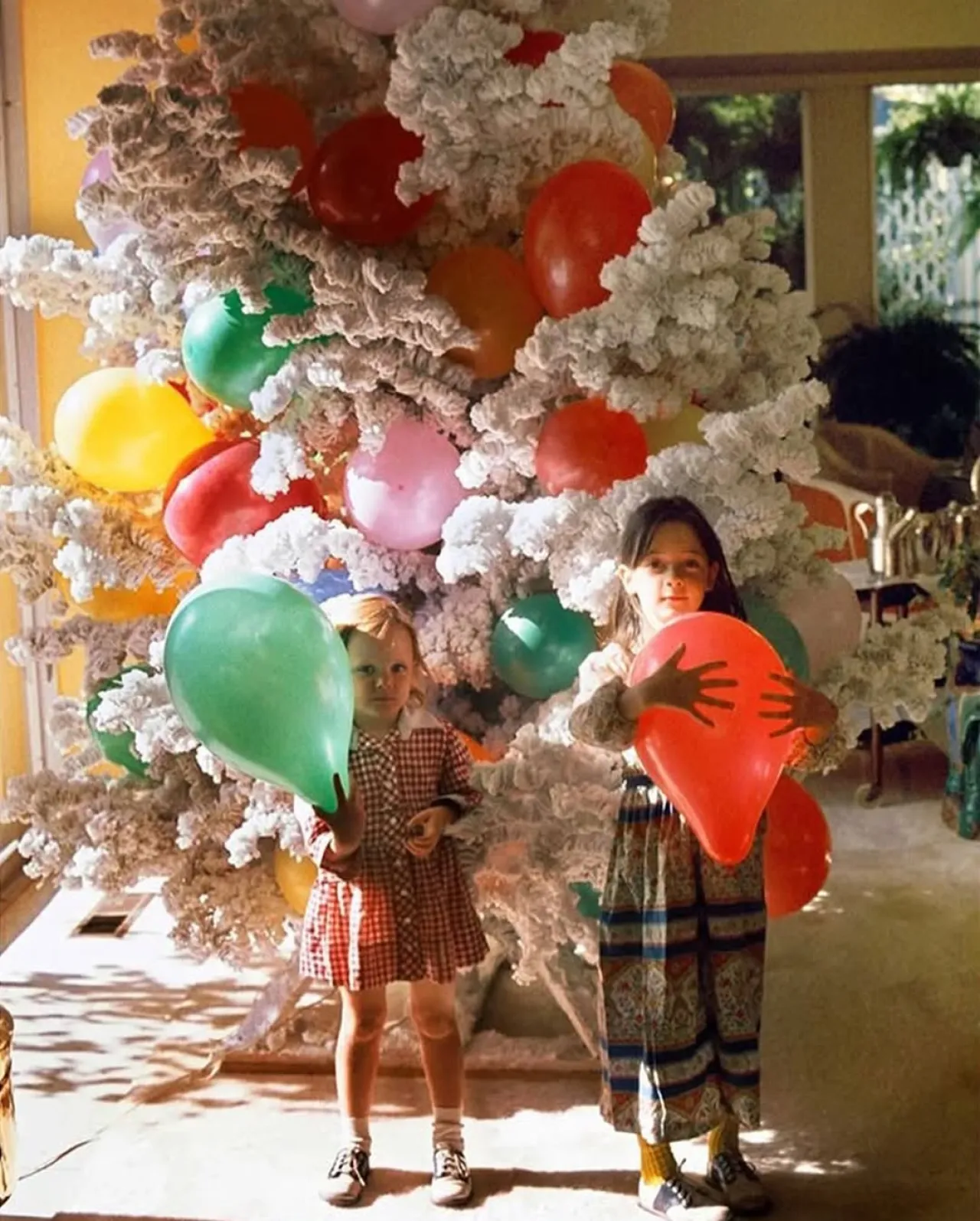 Stella McCartney Extends Warm Season's Greetings in Personal Message